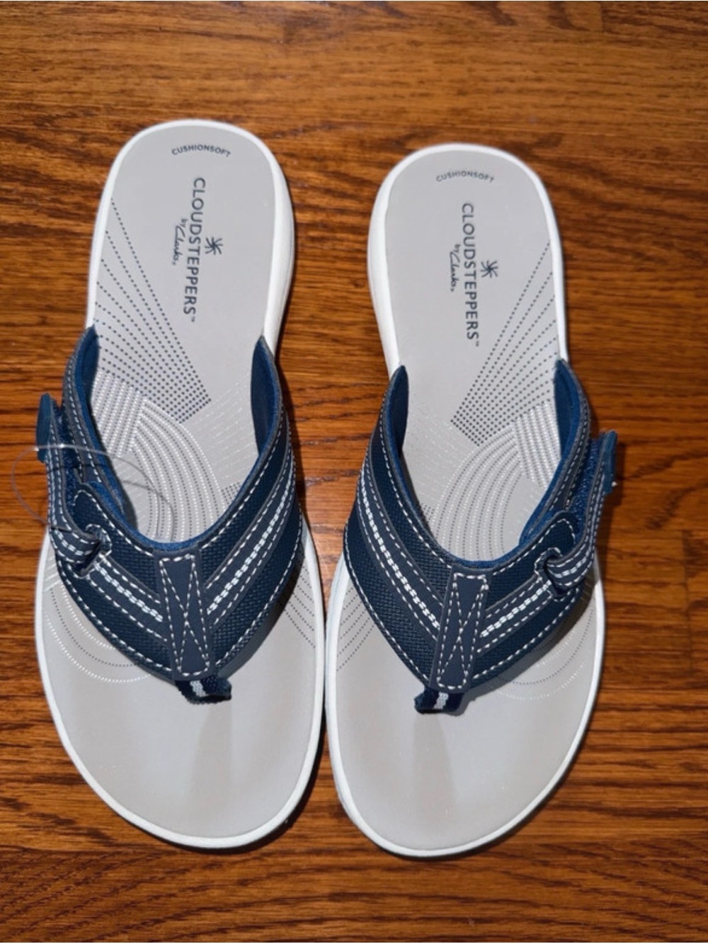 Women's Cloudsteppers by Clarks Blue Flip Flop Sandals Size 7